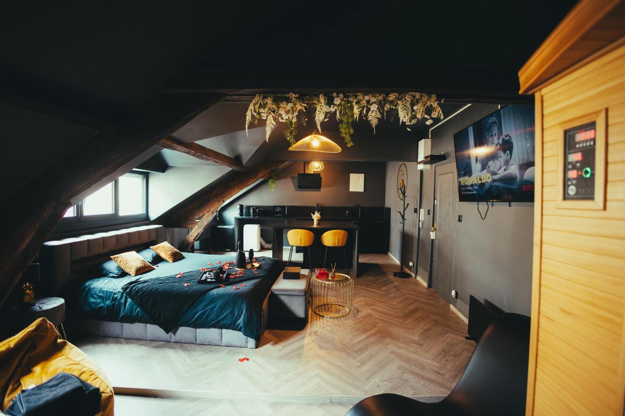 La Marble Room - Suite Balneo & Sauna Angers Kültér fotó